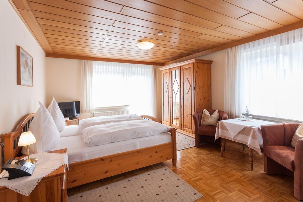 Haus Kesper-Brunen Hotel Willingen  Szoba fotó