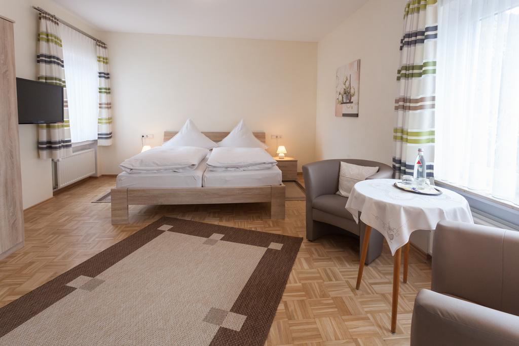 Haus Kesper-Brunen Hotel Willingen  Szoba fotó
